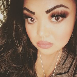 Meet your Posher, Maribeth